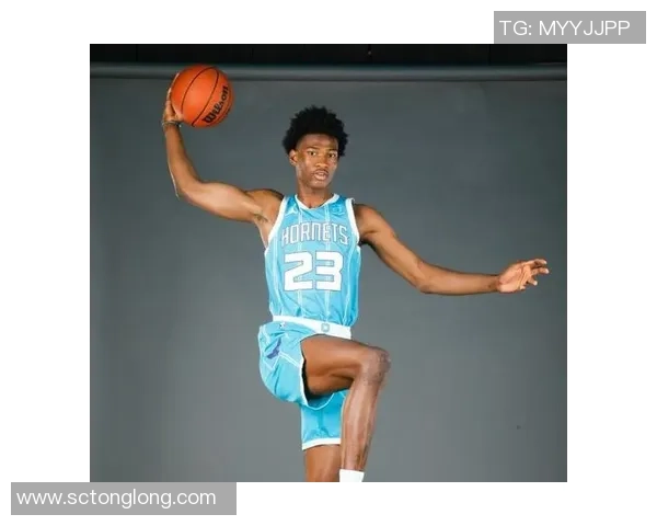 火箭队与黄蜂激战正酣球迷期待精彩对决与精彩表现